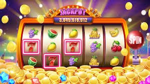 Filipino player completing a 33jl deposit using a mobile wallet on smartphone